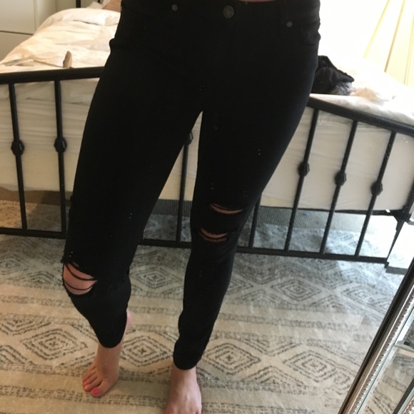 destructed ankle jeans